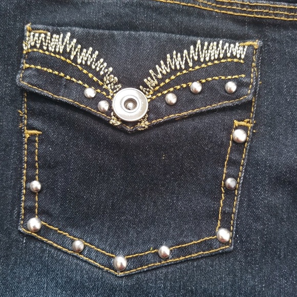 🌟Women stylish jeans with embellished back - Picture 6 of 8